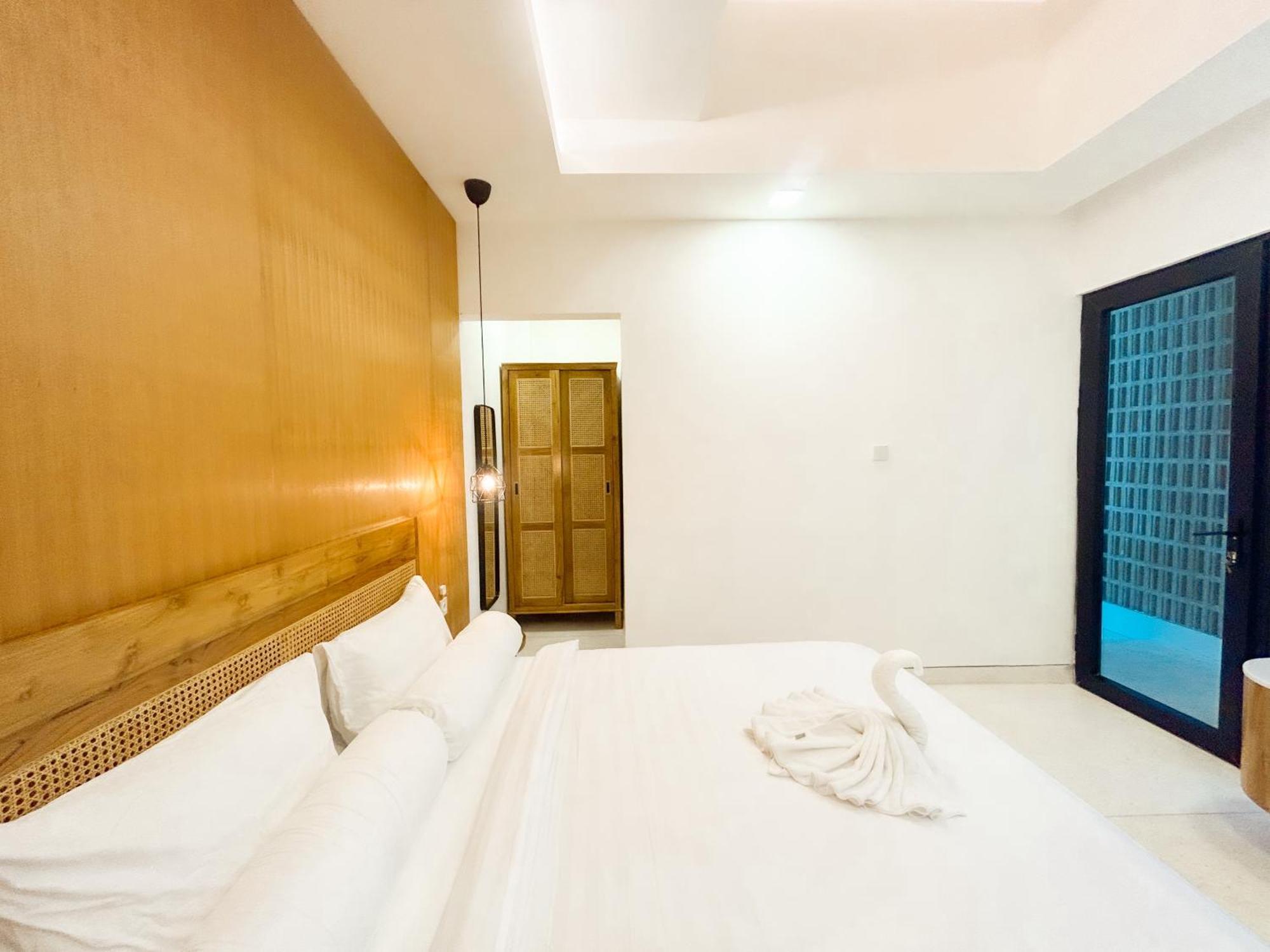 Prada Ii 3br Near To In विला Seminyak (Bali)